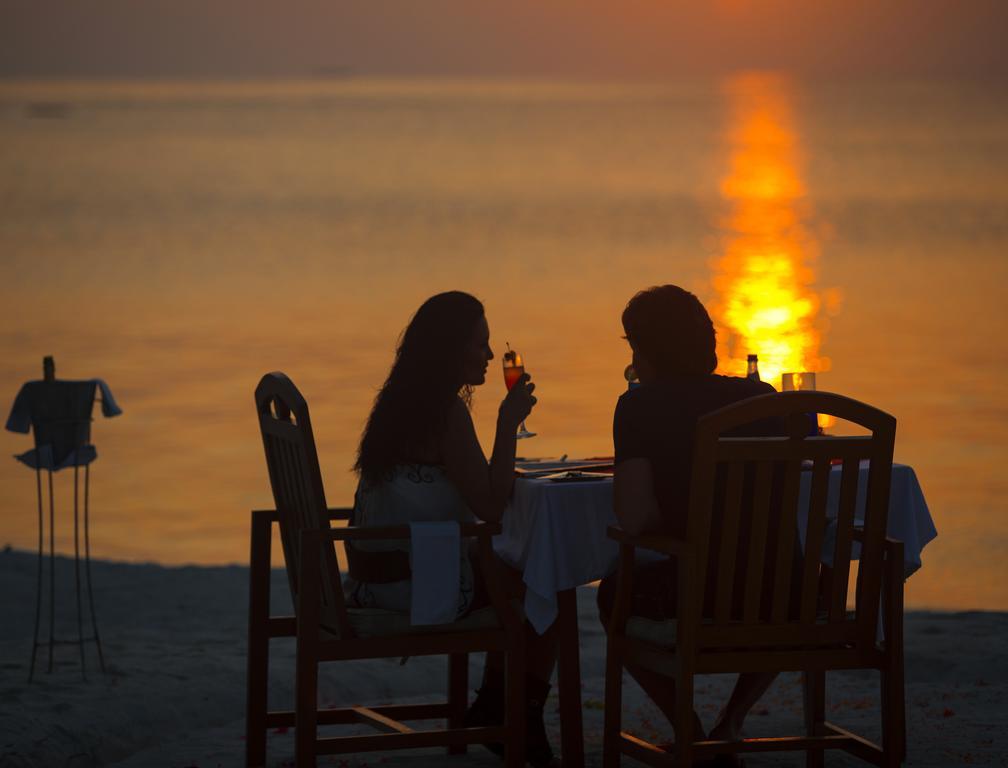Medhufushi Island Resort Muli Exterior photo